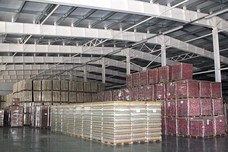 Консервный завод по переработке сельско-хозяйственной продукции (производственный цех со складом тары и готовой продукции) размерами 156,00х60,00х6,00 м
