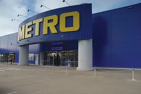 Конструкции покрытия для Торгового центра METRO размерами 98,00х105,00 м город Астрахань