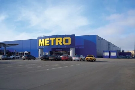 Конструкции покрытия для Торгового центра METRO размерами 98,00х105,00 м город Астрахань
