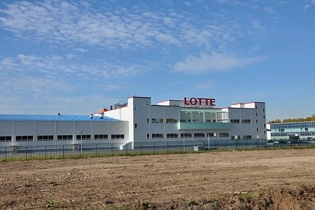 Каркас здания кондитерской фабрики Lotte размерами 46,00х220,00х8,40 м