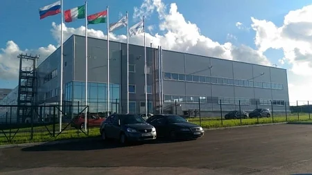 Ограждающие конструкции для завода по производству керамических плит, объем поставки - 11,5 тыс. кв.м