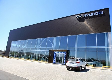 Дилерский центр Hyundai ТОО "Tengri-Auto" размерами 48,00х36,80х8,20 м